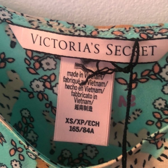 NWT XS VICTORIA’S SECRET BLUE TIGER MOTIF CAMISOLE - Picture 4 of 5